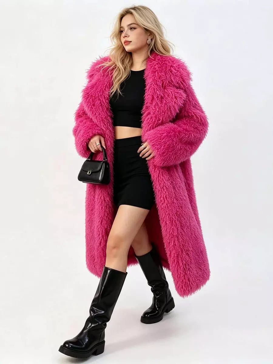 Faux fur coat collar detail