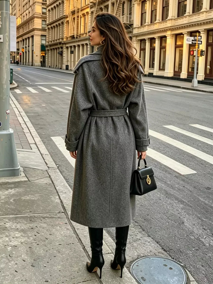 Wool coat collar detail