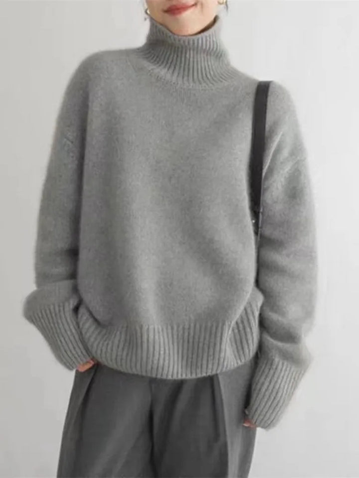 Seraphina | Oversized Turtleneck Sweater in Soft Knit