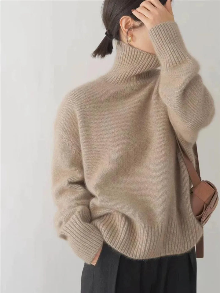 Seraphina | Oversized Turtleneck Sweater in Soft Knit