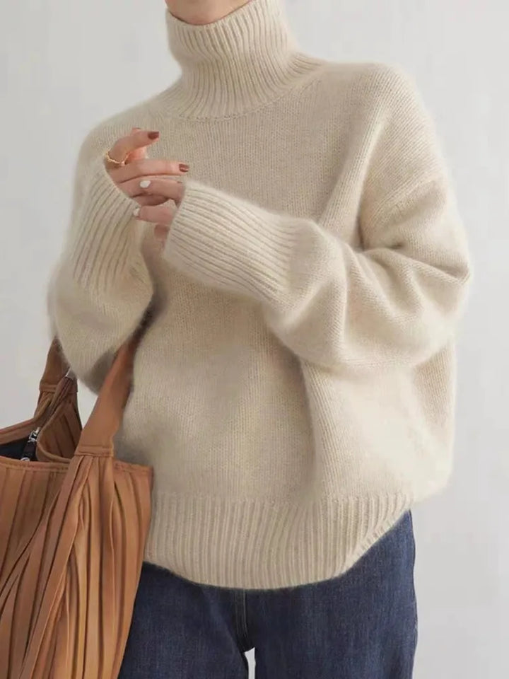 Seraphina | Oversized Turtleneck Sweater in Soft Knit