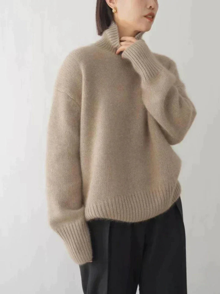 Seraphina | Oversized Turtleneck Sweater in Soft Knit