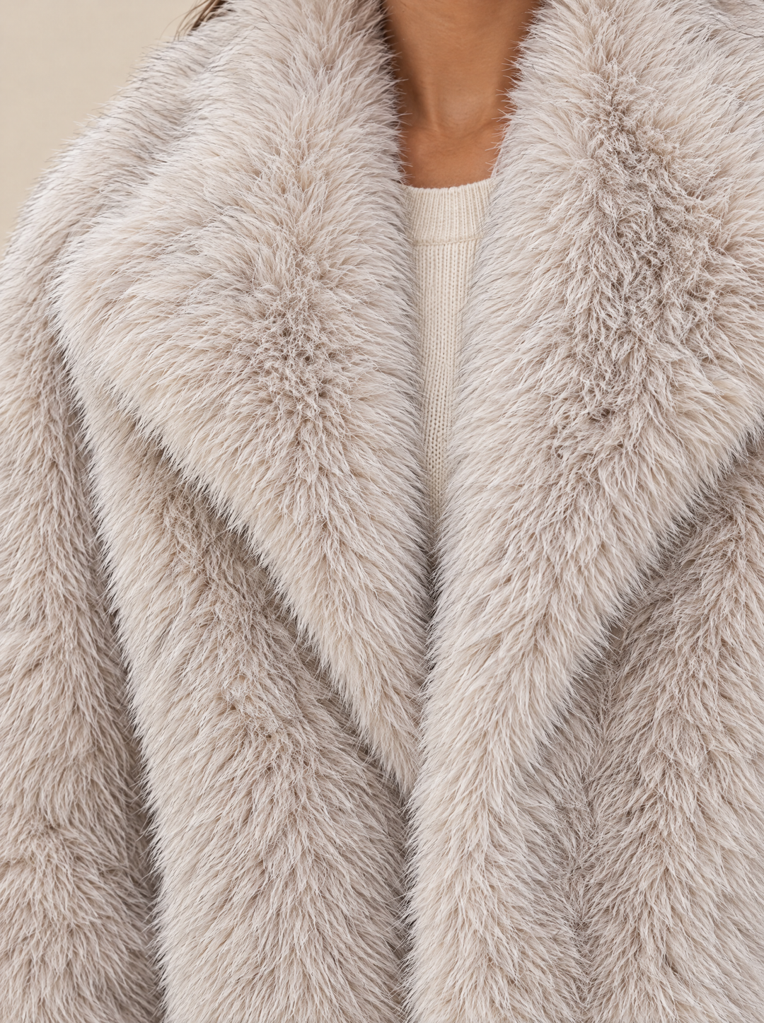 Jenna faux fur coat collar detail, cream