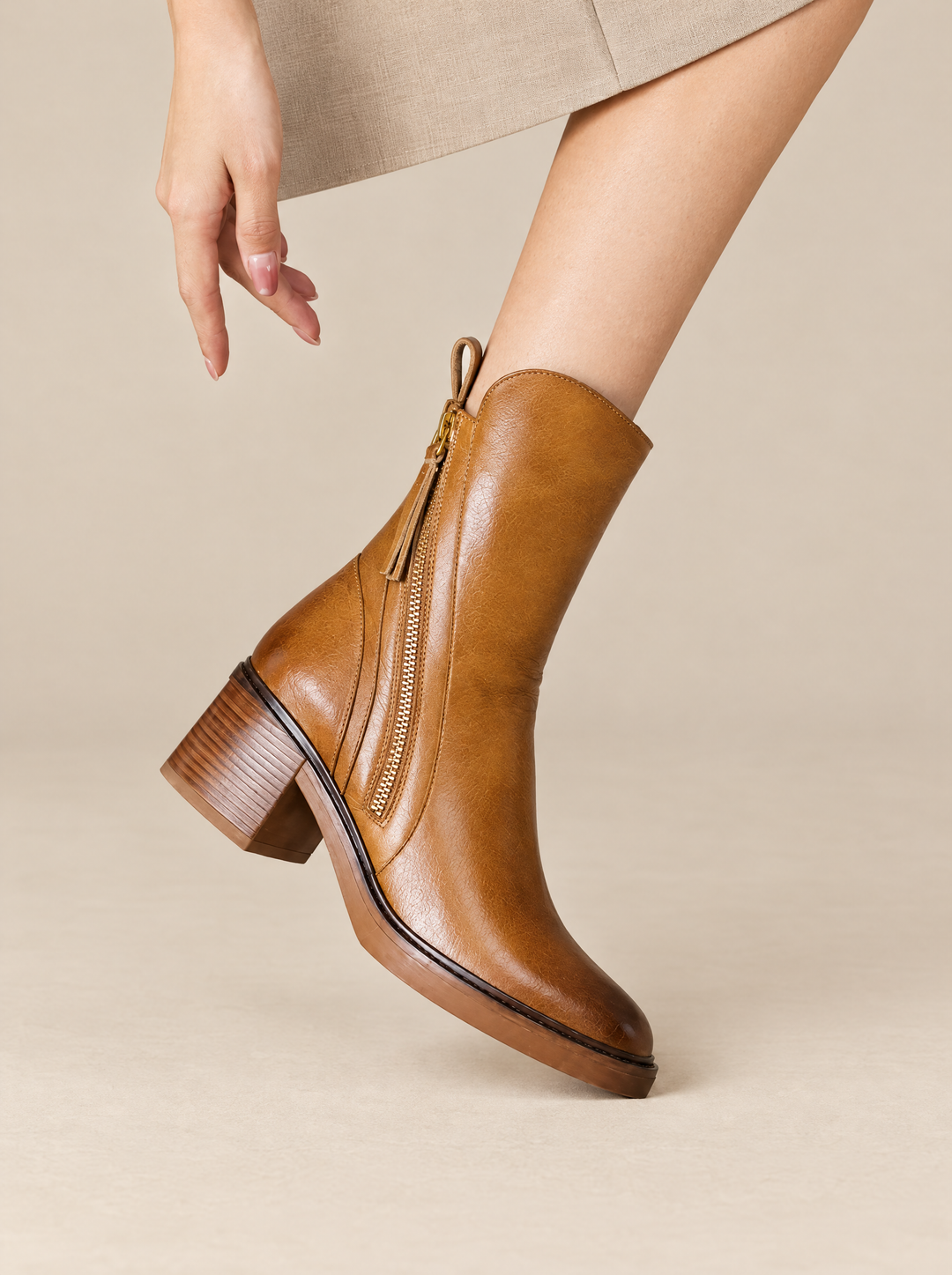Selene heeled ankle boots with side zip, Cognac, inner side view on foot