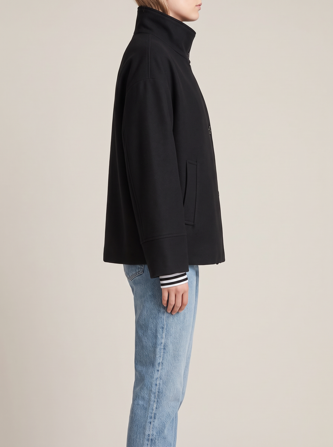 Freya coat, black, side view