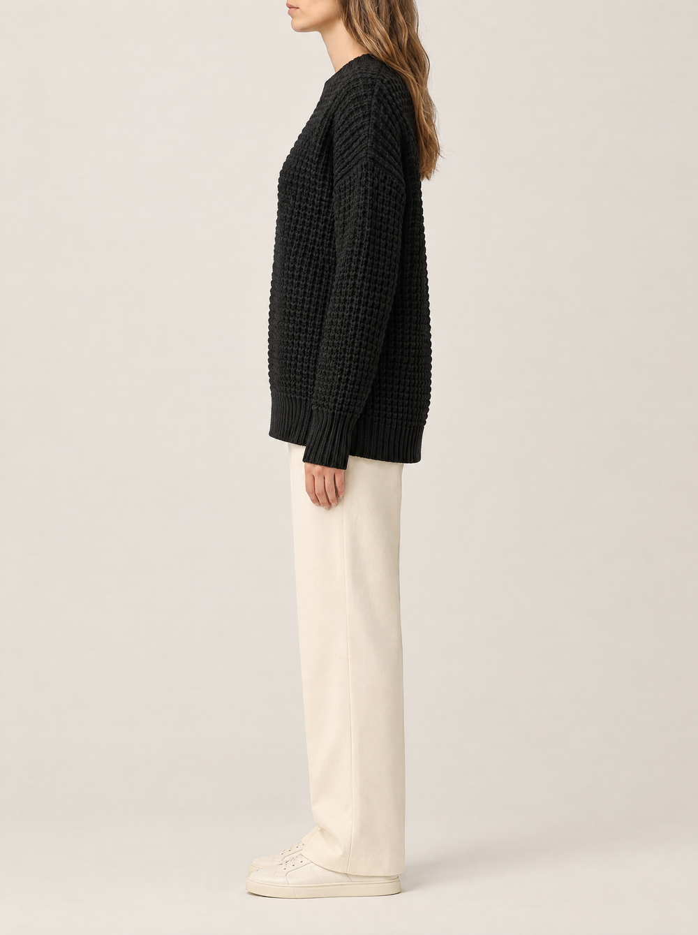 La Vida knit sweater, black, side view